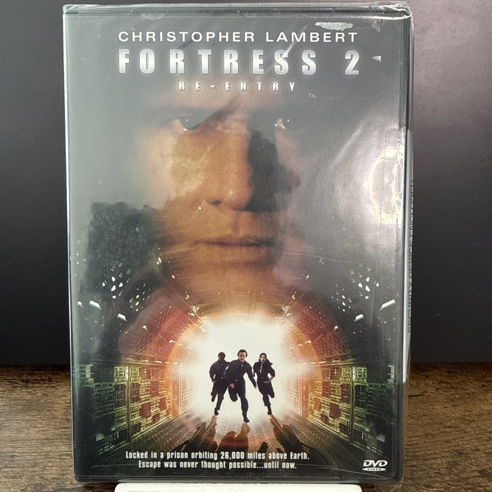 Fortress 2: Re-Entry DVD Christopher Lambert Lock in a prison‎ Open Sealed CIB